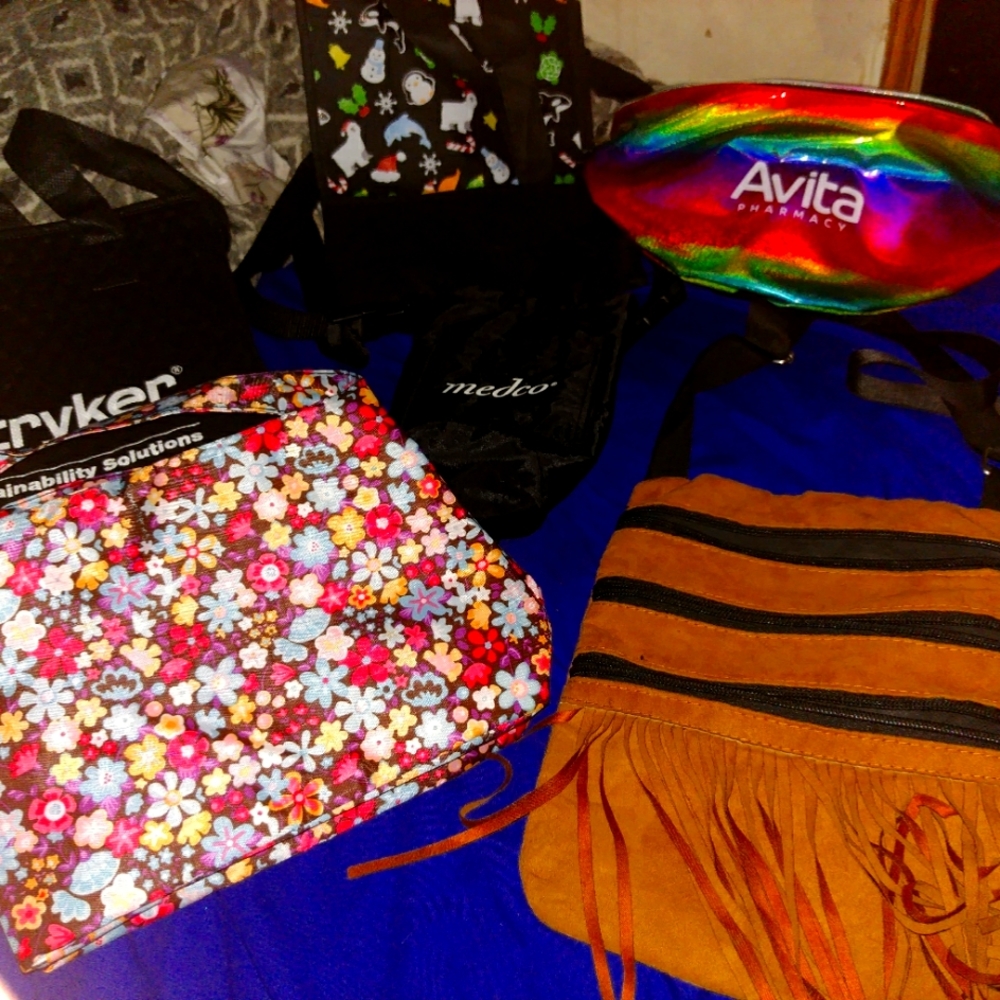 A bundle off bags